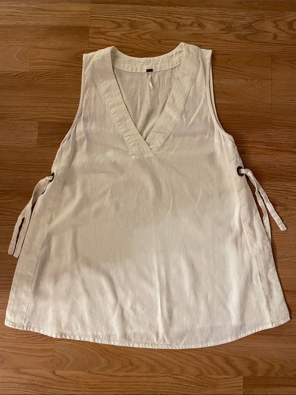 Free People Cream V-Neck Sleeveless Wide-Leg Jumpsuit - Picture 3 of 11